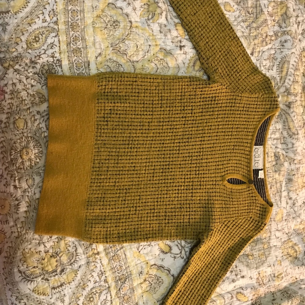 Anthropologie sweater size XS
